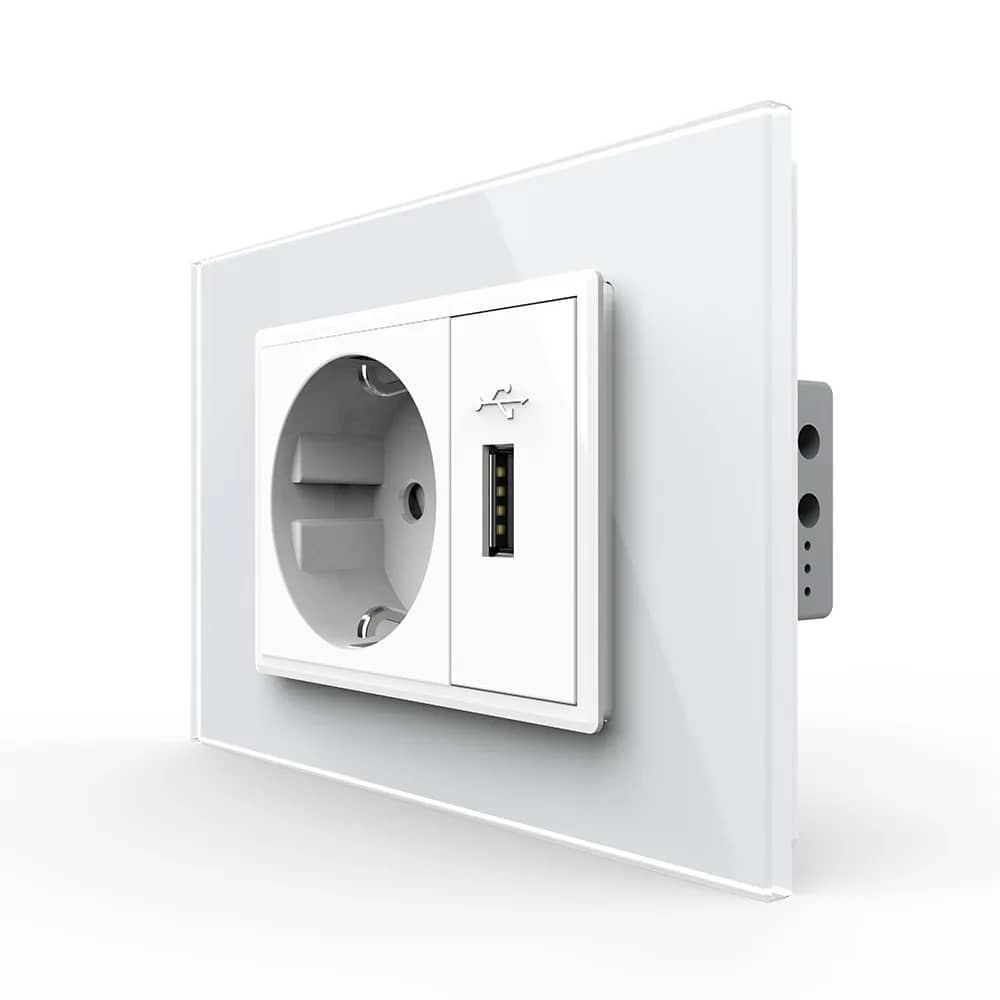 Livolo Single Socket with USB – Italian Standard, Glass Frame