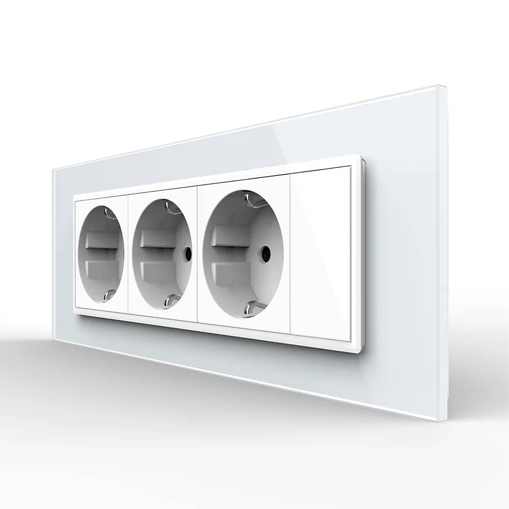 Livolo Triple Socket with Blank and Glass Frame – 6/7 Modules, Italian Standard