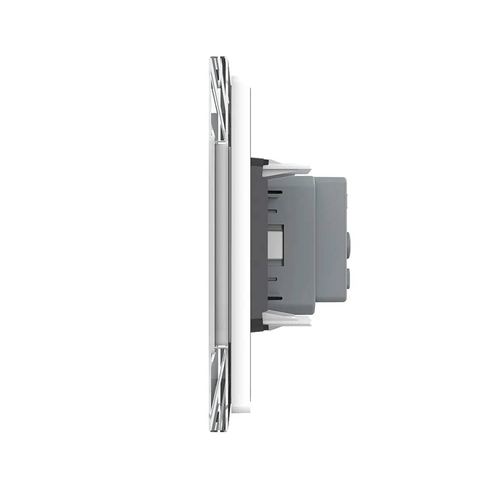 Livolo Triple Socket with Blank and Glass Frame – 6/7 Modules, Italian Standard – White — image 3