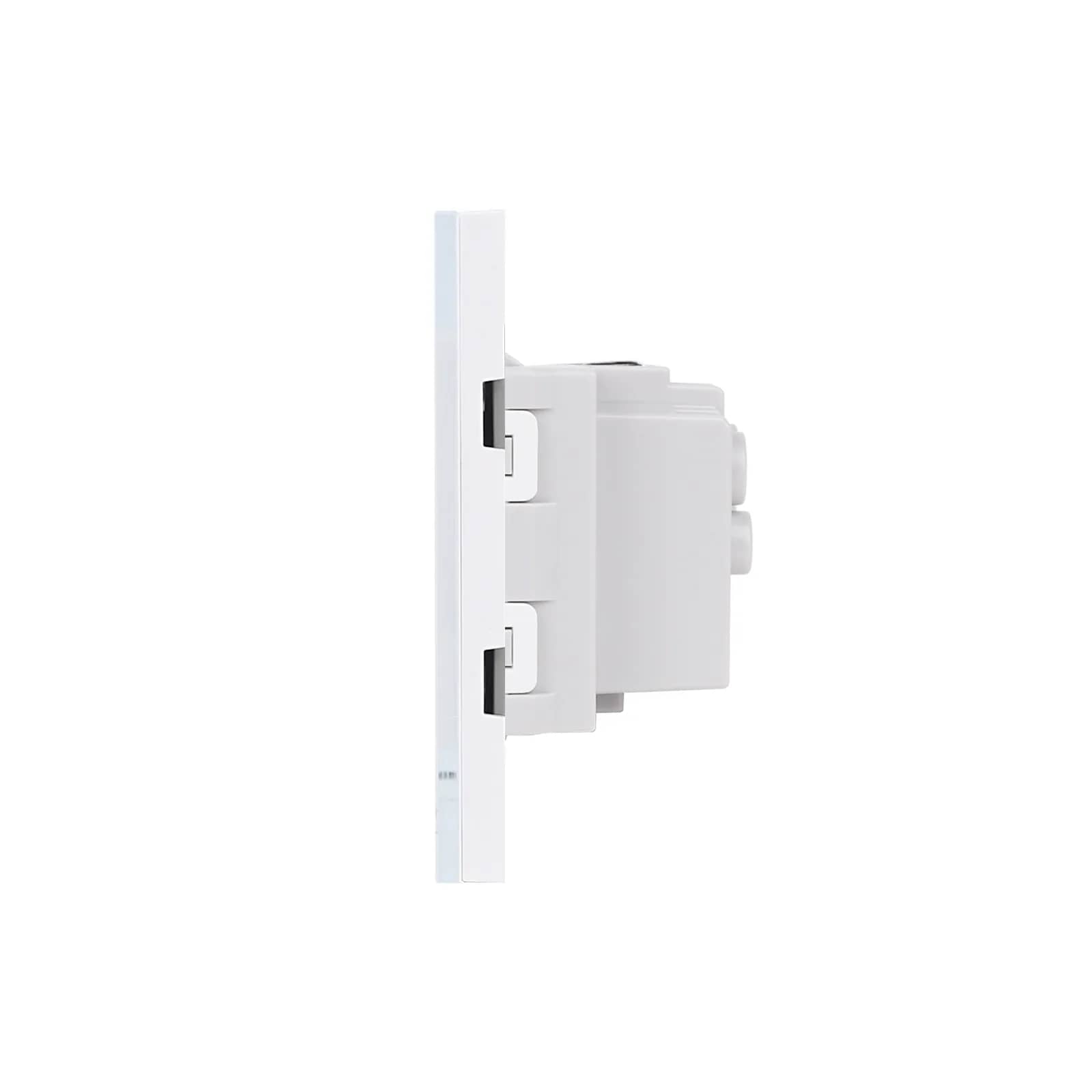 Luxion Single Socket with Glass Frame – Italian Standard, 2/3M – White — image 3