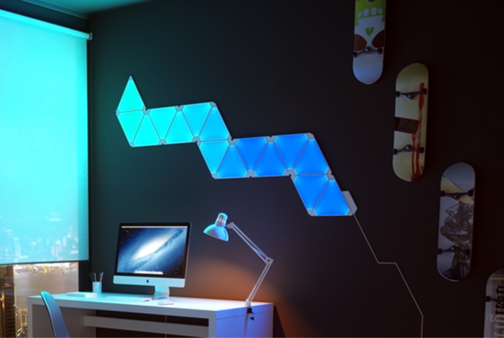 Kit 15 Panouri luminoase Nanoleaf Shapes Triangles, Iluminare LED RGBW, Senzor muzica, Cablu 2.5 m, Compatibil cu asistenti vocali