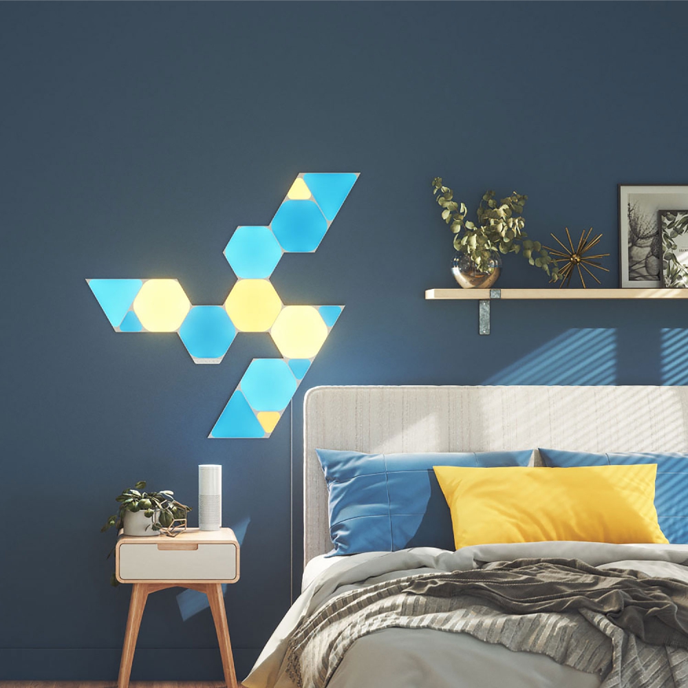 Pachet 3 Panouri luminaose Nanoleaf Shapes Triangles, 16 Milioane culori, Iluminare LED RGBW, Temperatura culoare reglabila